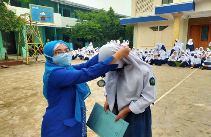 Penyerahan Medali